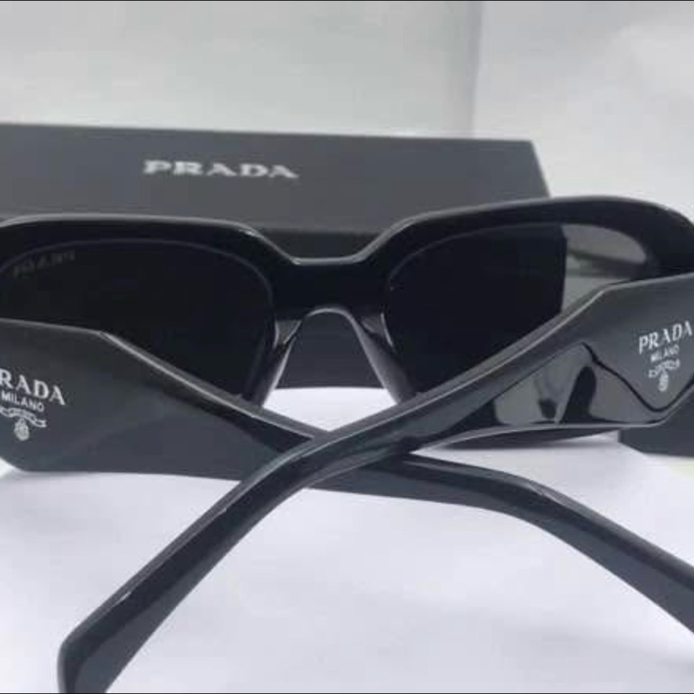 Prada sunglasses black - Picture 2 of 2